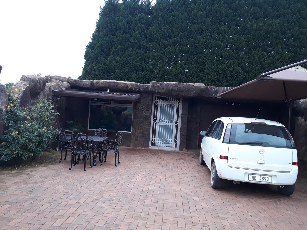 The Bunker Villa Champagne Valley Exterior photo